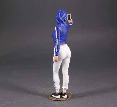 1:18 Selfie Girl - Handgemacht - 3D - Unikate -